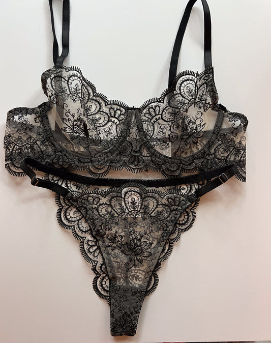 Black Flower Embroidery Lingerie Set